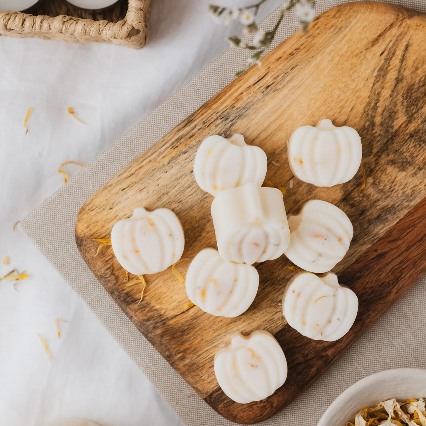 10 pumpkin wax melts - Choose your scent