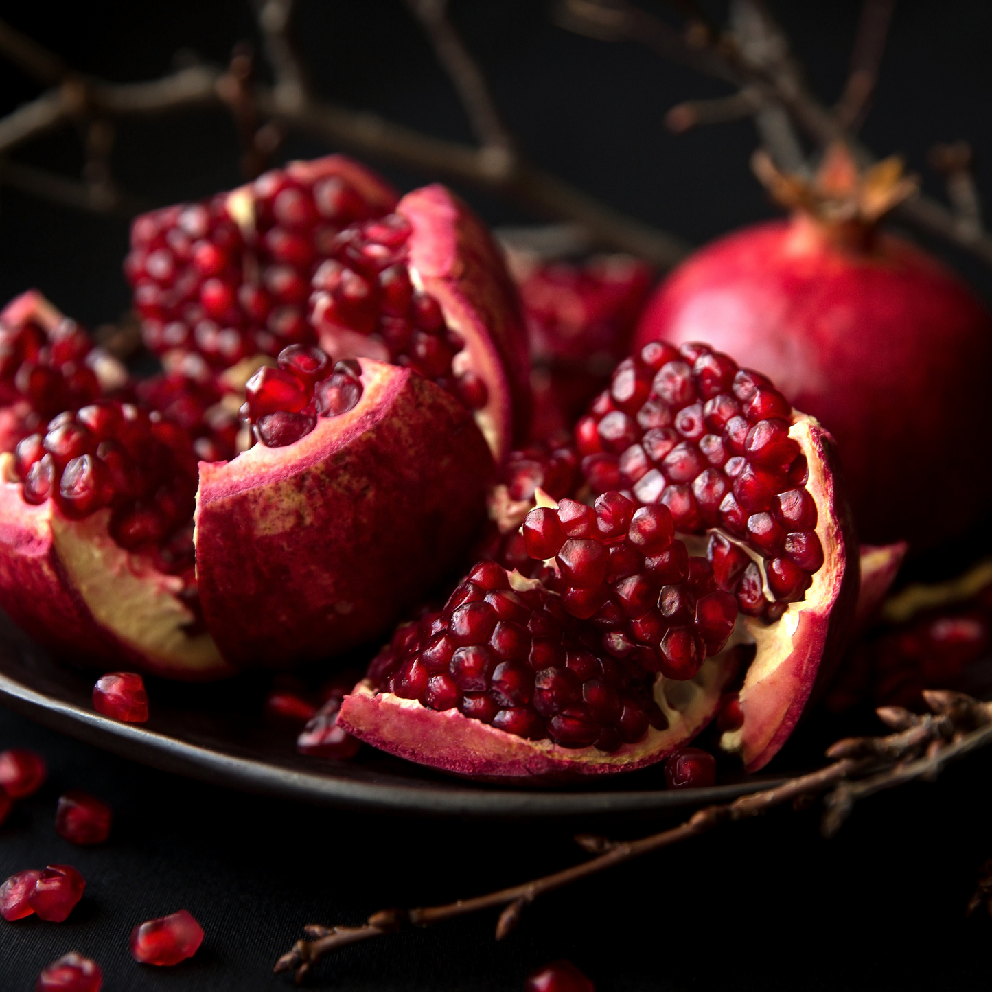 Pomegranate Noir - Red fruits, Clove, Patchouli wax melt snap bar